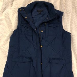 Never worn Lands’ End quilted vest